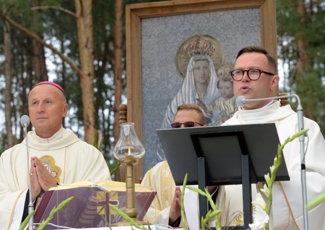 Pielgrzymka Kół Żywego Różańca do Wysokiego Koła