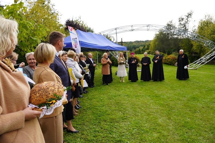 W sanktuarium NMP Różańcowej w Nowolesiu