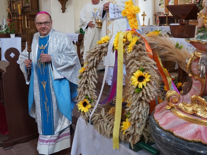 W sanktuarium NMP Różańcowej w Nowolesiu