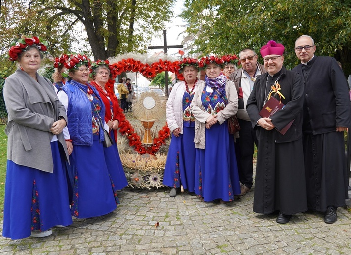 W sanktuarium NMP Różańcowej w Nowolesiu