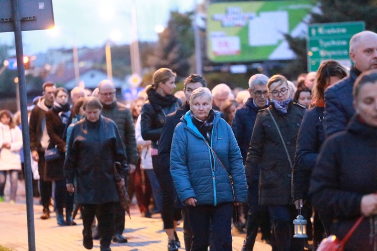 Tarnów. Procesja różańcowa