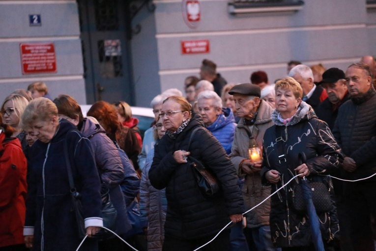 Tarnów. Procesja różańcowa