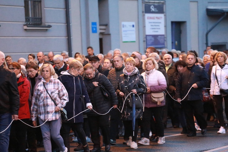 Tarnów. Procesja różańcowa