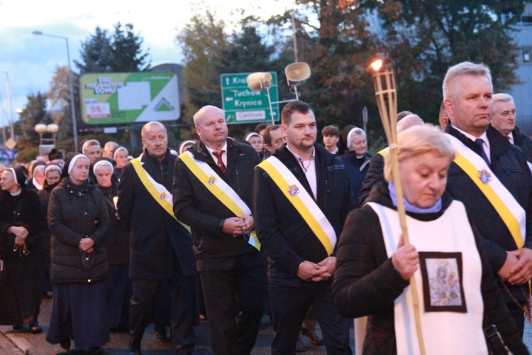 Tarnów. Procesja różańcowa