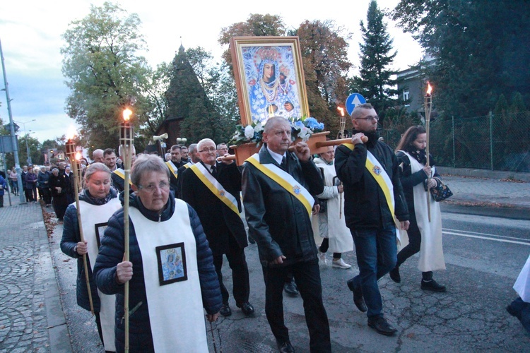 Tarnów. Procesja różańcowa