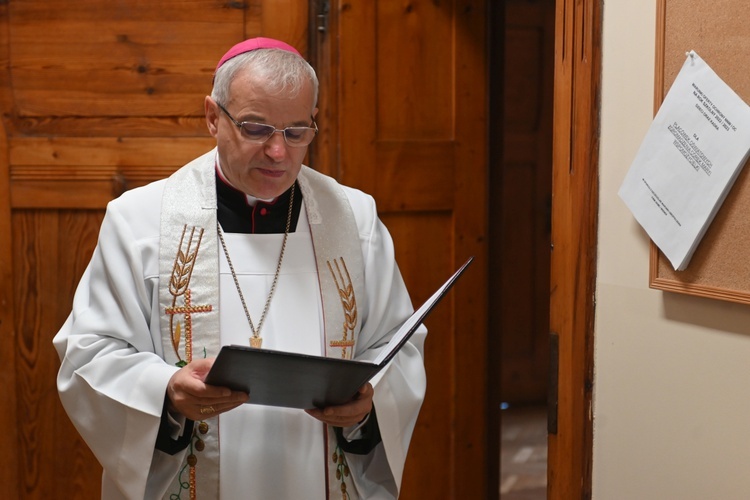 Poświęcenie odnowionego oratorium w Dzierżoniowie