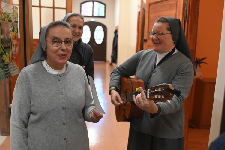 Poświęcenie odnowionego oratorium w Dzierżoniowie