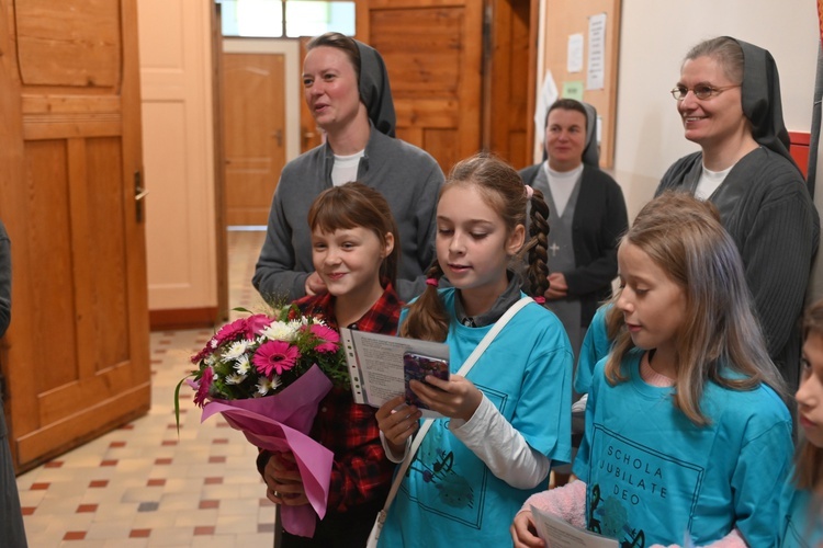 Poświęcenie odnowionego oratorium w Dzierżoniowie