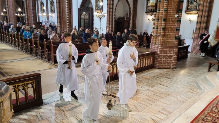 Renowacja misji świętych u Aniołów Stróżów w Wałbrzychu