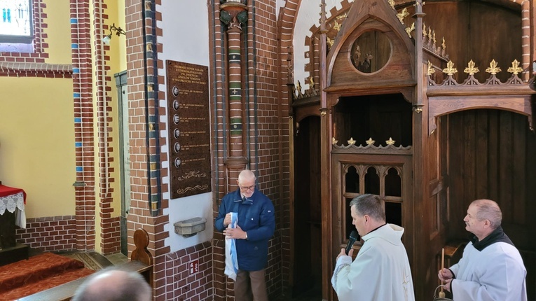 Renowacja misji świętych u Aniołów Stróżów w Wałbrzychu