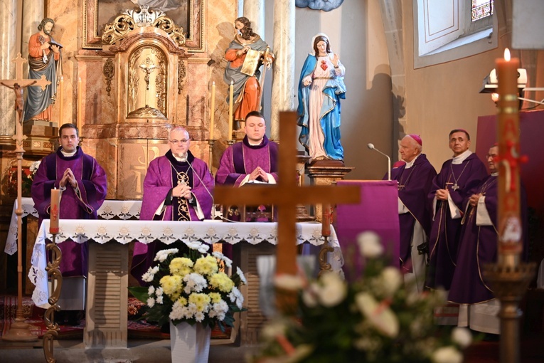 Pogrzeb śp. Michała Bałabucha, taty bp. Adama