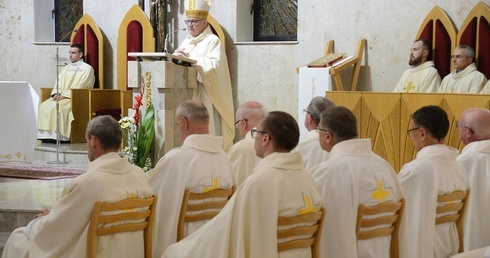 Sensem świata akademickiego jest służba prawdzie