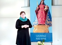 	Koordynatorka obchodów przy wizerunku Matki Boskiej Zbrosławickiej. 