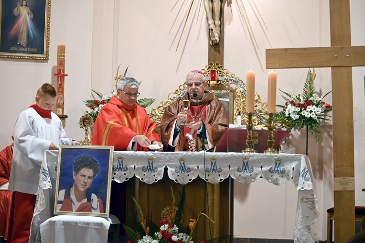 Rozpoczęcie peregrynacji symboli ŚDM w diecezji świdnickiej