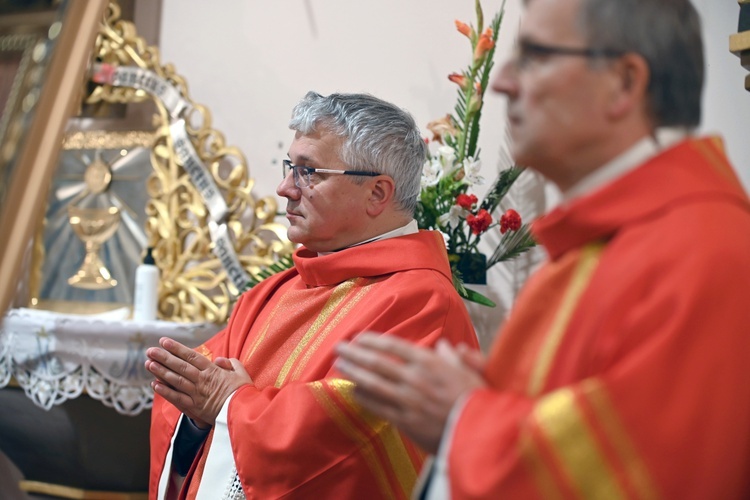 Rozpoczęcie peregrynacji symboli ŚDM w diecezji świdnickiej