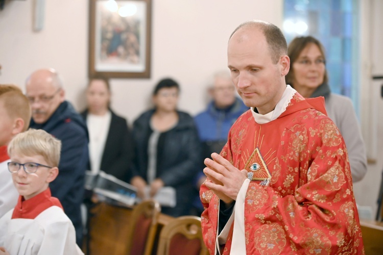 Rozpoczęcie peregrynacji symboli ŚDM w diecezji świdnickiej