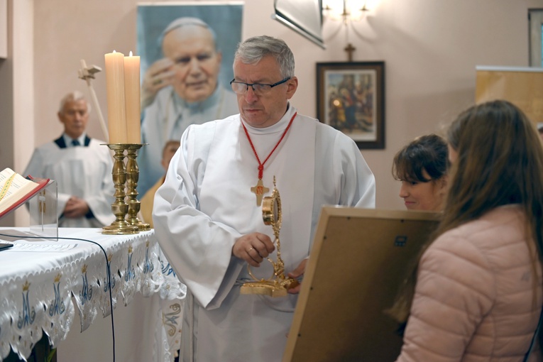 Rozpoczęcie peregrynacji symboli ŚDM w diecezji świdnickiej