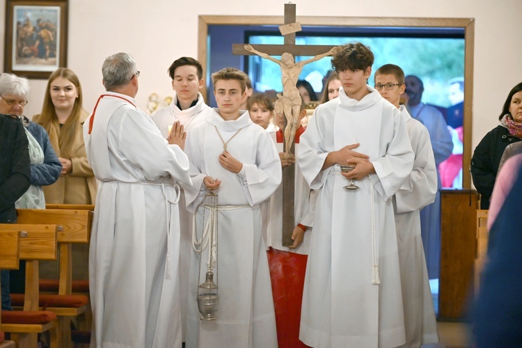 Rozpoczęcie peregrynacji symboli ŚDM w diecezji świdnickiej