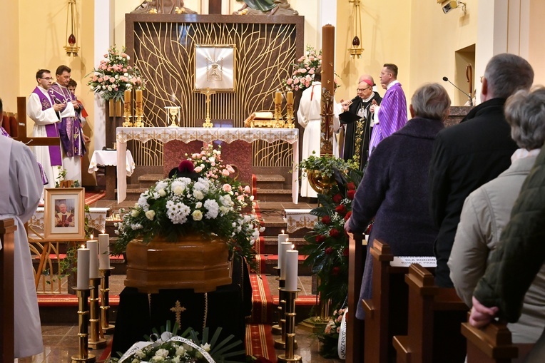 Pożegnanie śp. ks. prał. Zdzisława Kaleńskiego we Wrocławiu