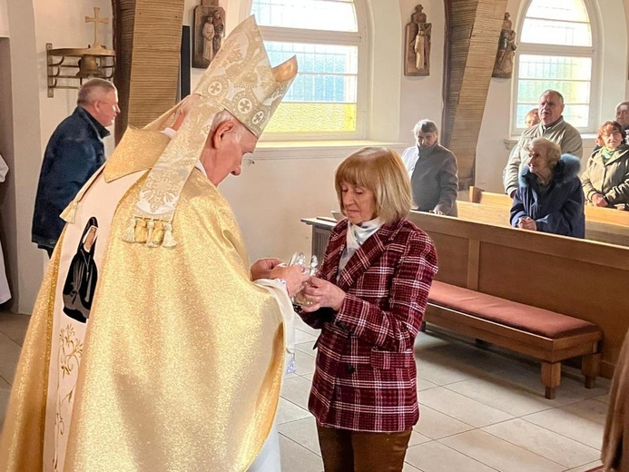 Rocznica wprowadzenia relikwii św. s. Faustyny w Starym Lesieńcu