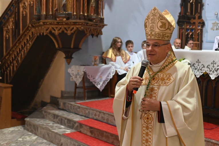 Pasterz diecezji z wizytą w Bystrzycy 