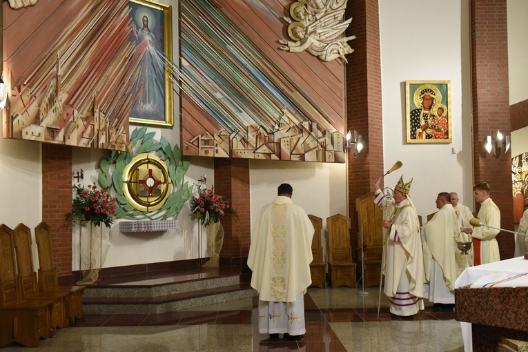 Kościół pw. Miłosierdzia Bożego w Brzesku jak nowy
