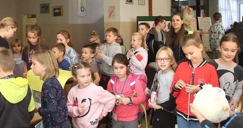 Charytatywny Dzień Ciasteczkowy dla Mai