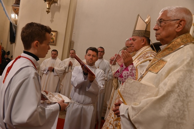 Wałbrzych. Koronacja obrazu Matki Bożej Białokamieńskiej