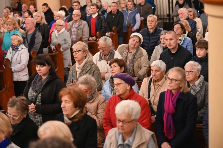 Wałbrzych. Koronacja obrazu Matki Bożej Białokamieńskiej