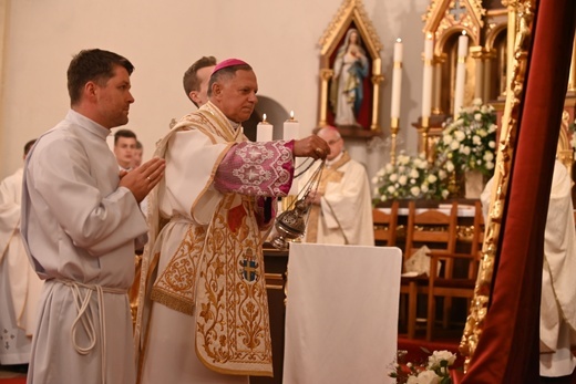 Wałbrzych. Koronacja obrazu Matki Bożej Białokamieńskiej