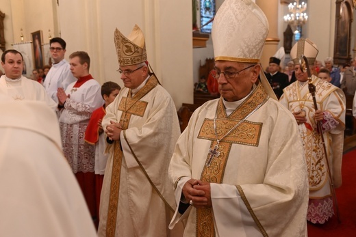 Wałbrzych. Koronacja obrazu Matki Bożej Białokamieńskiej