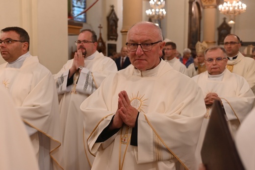 Wałbrzych. Koronacja obrazu Matki Bożej Białokamieńskiej