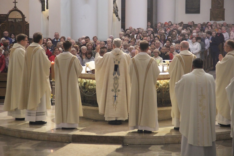 XI Pielgrzymka Żywego Różańca w katedrze w Katowicach