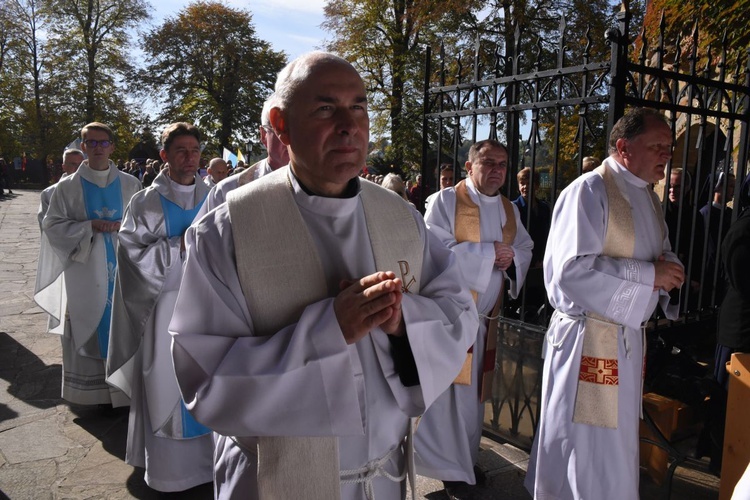 Nauczyciele w Porąbce Uszewskiej