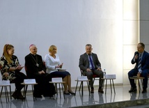 Drugi z paneli dyskusyjnych na konferencji w Częstochowie.