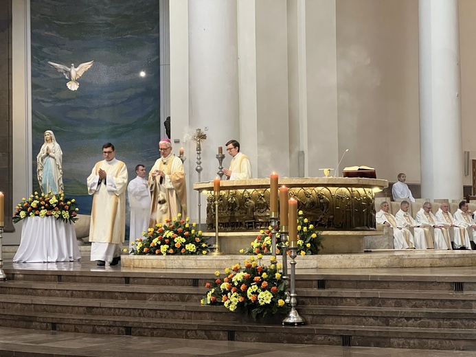 Katowice. Dziękczynienie za synod cz. 1