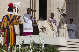 Franciszek kanonizował „świętych od migracji”