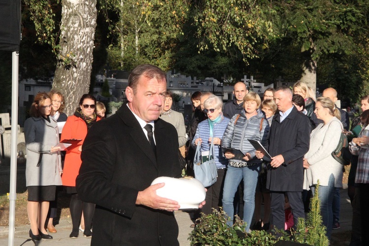 Tarnów-Mościce. Pochówek dzieci utraconych