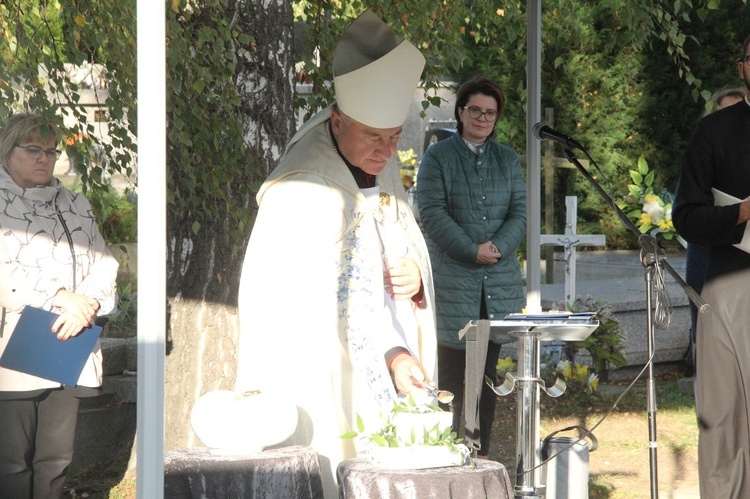 Tarnów-Mościce. Pochówek dzieci utraconych