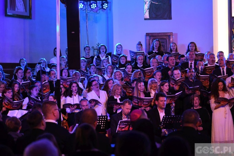 Uwielbienie na zakończenie Zielonogórskich Warsztatów Liturgiczno-Muzycznych