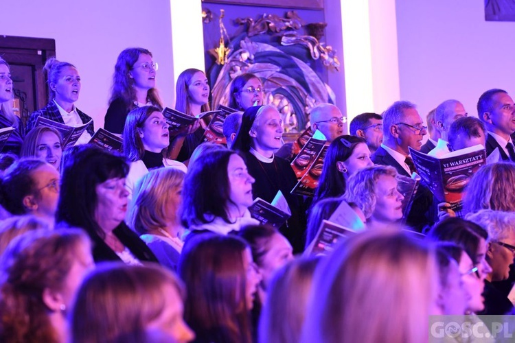 Uwielbienie na zakończenie Zielonogórskich Warsztatów Liturgiczno-Muzycznych