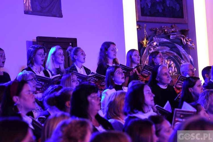 Uwielbienie na zakończenie Zielonogórskich Warsztatów Liturgiczno-Muzycznych