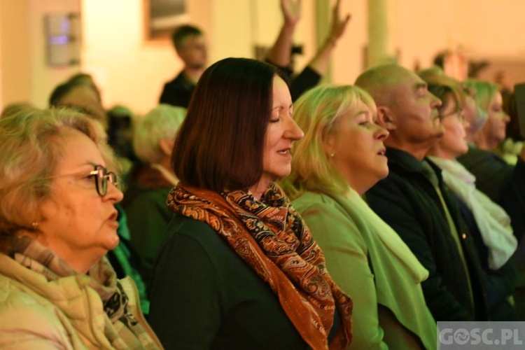 Uwielbienie na zakończenie Zielonogórskich Warsztatów Liturgiczno-Muzycznych