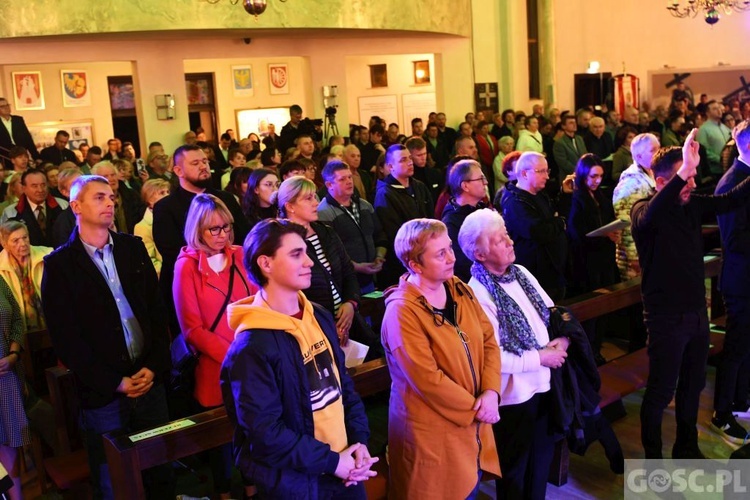 Uwielbienie na zakończenie Zielonogórskich Warsztatów Liturgiczno-Muzycznych