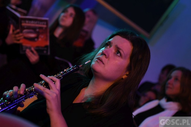 Uwielbienie na zakończenie Zielonogórskich Warsztatów Liturgiczno-Muzycznych