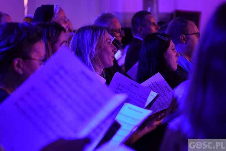 Uwielbienie na zakończenie Zielonogórskich Warsztatów Liturgiczno-Muzycznych