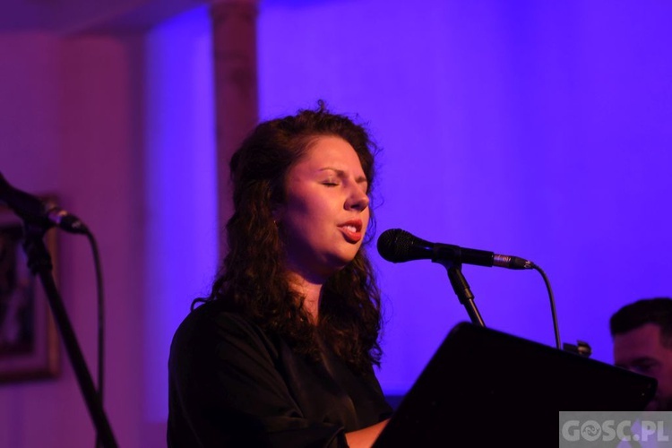 Uwielbienie na zakończenie Zielonogórskich Warsztatów Liturgiczno-Muzycznych