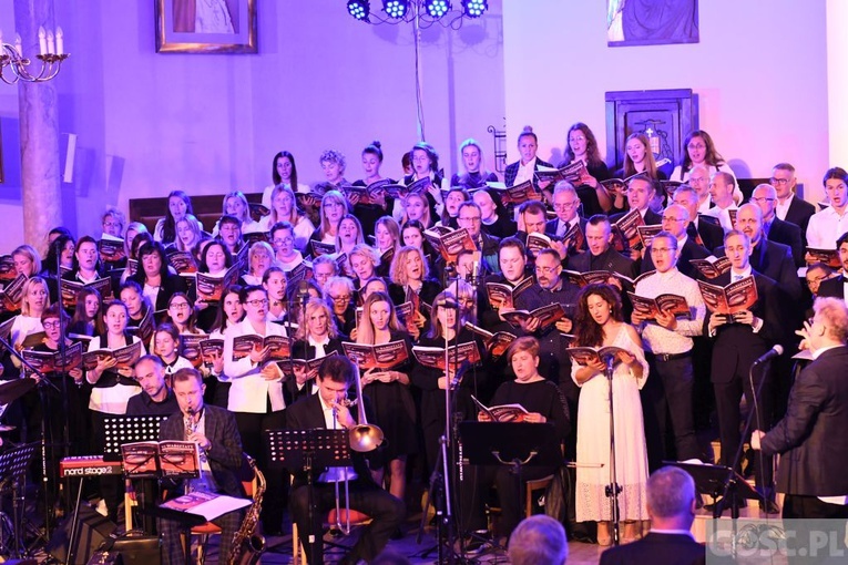 Uwielbienie na zakończenie Zielonogórskich Warsztatów Liturgiczno-Muzycznych