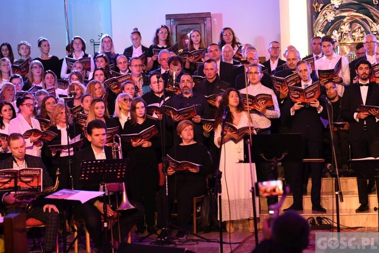 Uwielbienie na zakończenie Zielonogórskich Warsztatów Liturgiczno-Muzycznych