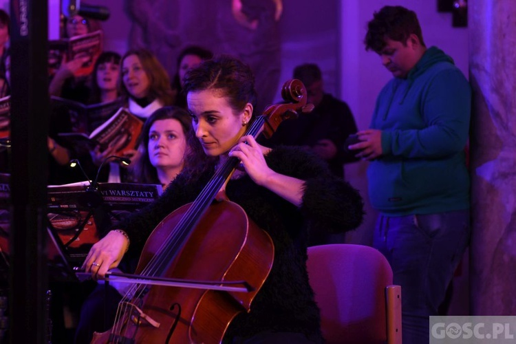 Uwielbienie na zakończenie Zielonogórskich Warsztatów Liturgiczno-Muzycznych